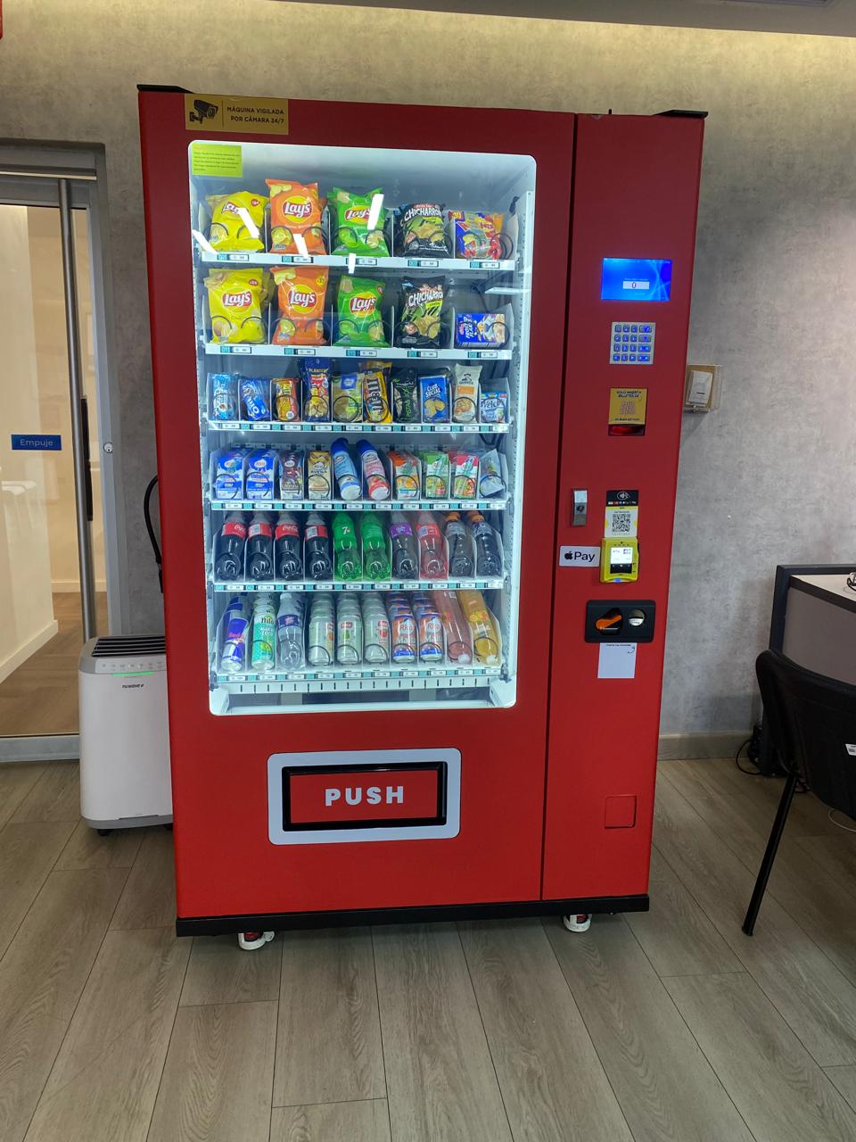 Máquina expendedora TopSnacks en República Dominicana